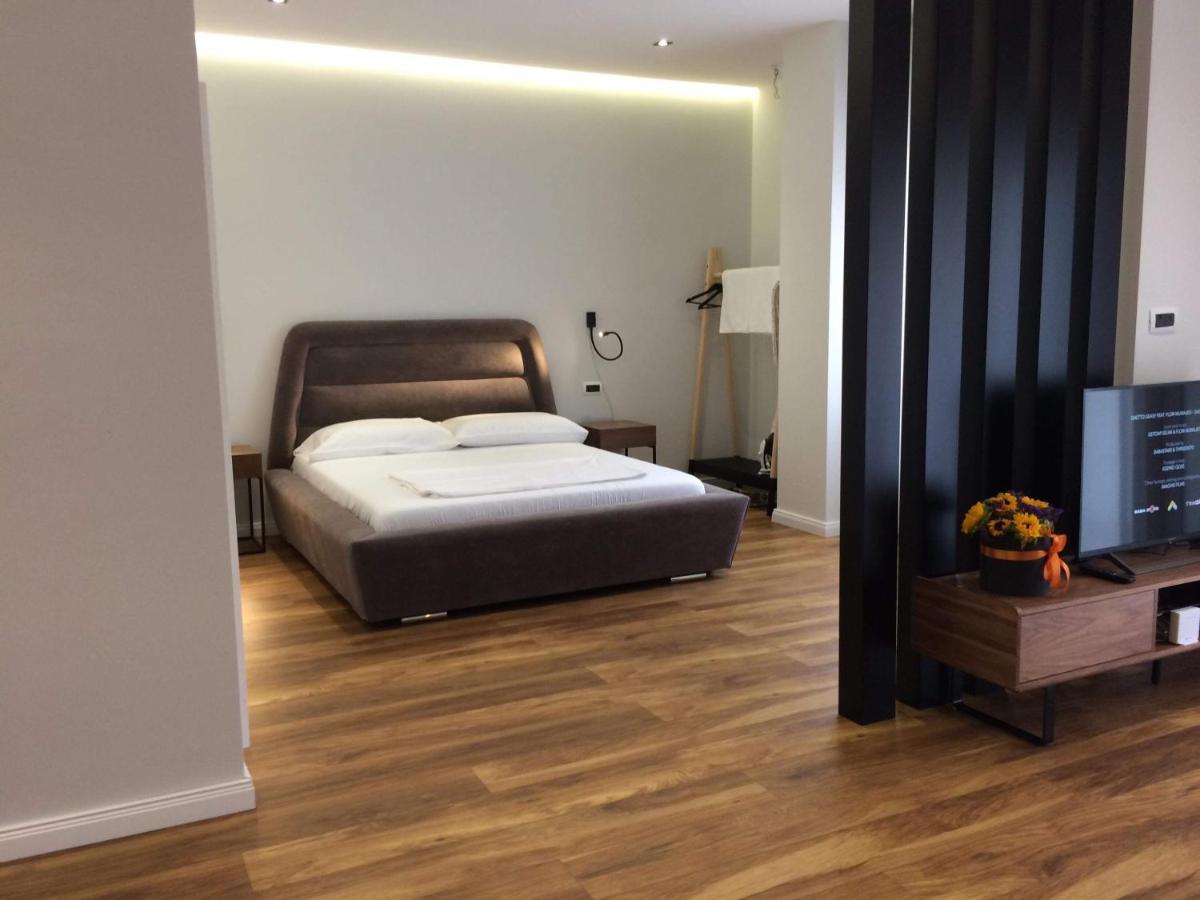 Skanderbeg Square Center Apartment *