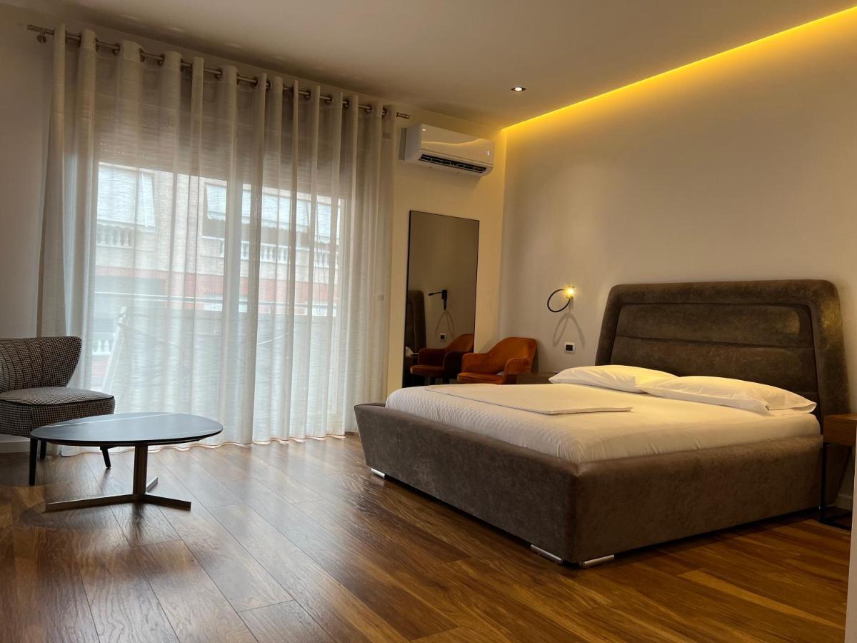 Apartment Skanderbeg Square Center Tirana