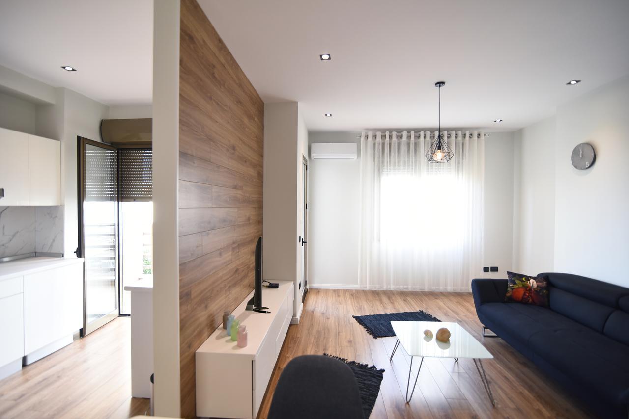Apartmán Skanderbeg Square Center *
