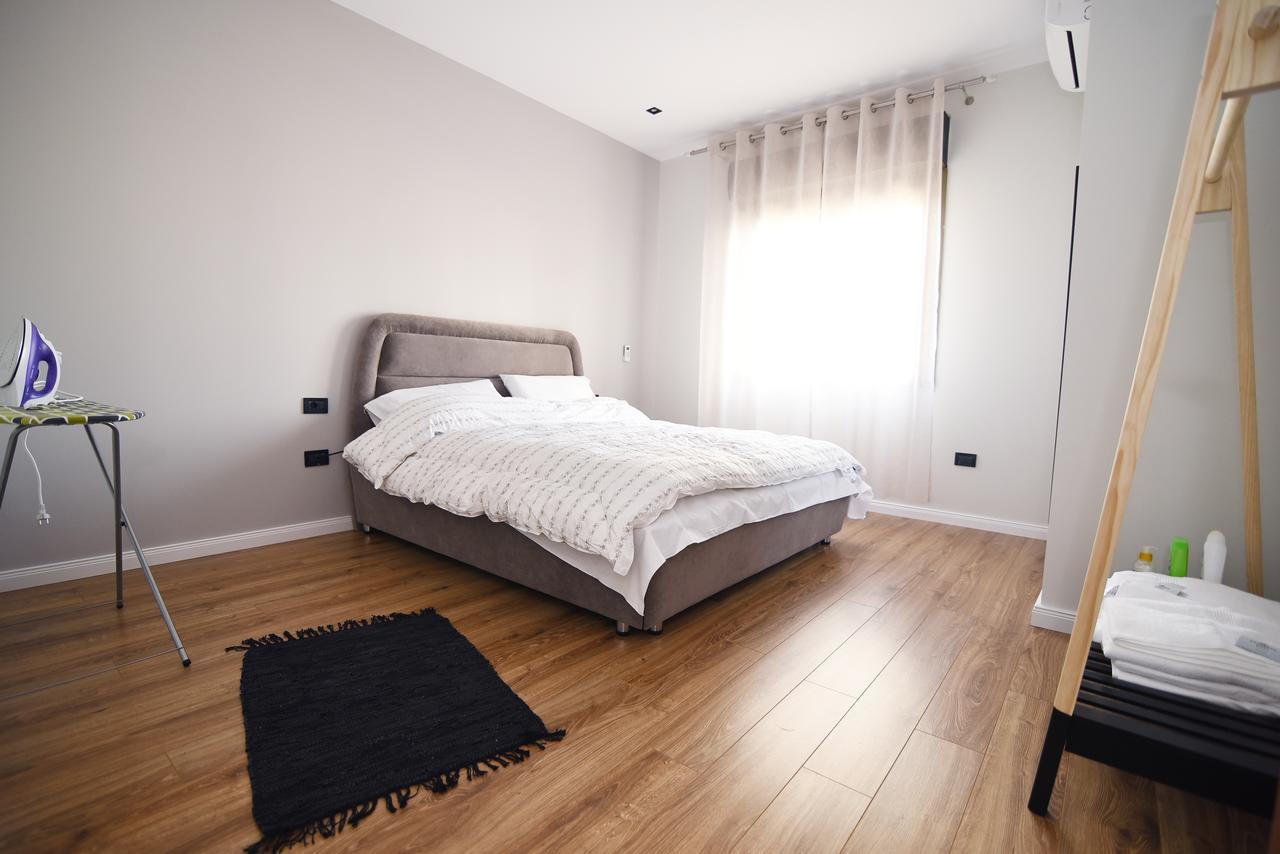 Apartmán Skanderbeg Square Center *
