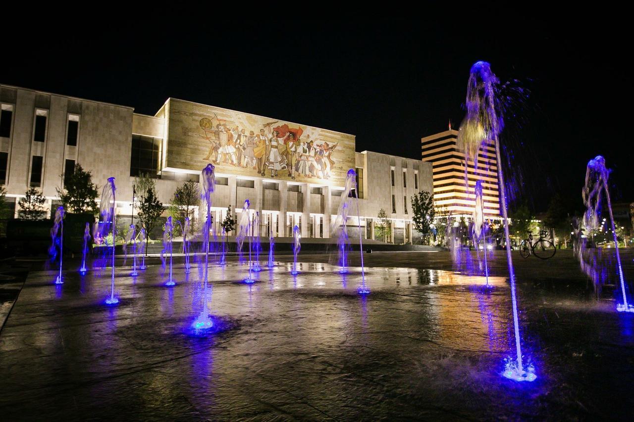 Skanderbeg Square Center Tiranë